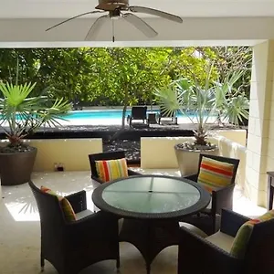 Aparthotel Brownes Condominium 2, Bridgetown