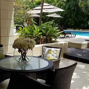 Aparthotel Brownes Condominium 1, Bridgetown